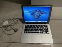 Laptop Apple macbook Air A1466,Intel Core i5,punjac,baterija odlicna !