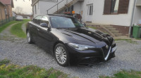 Alfa Romeo Giulia 2,2/180 KS/AT8/REG GODINU DANA+LED+F1+CAMERA+KEYLESS