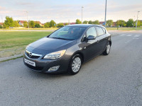 Opel Astra 1,7 CDTI, 2011 GOD, KLIMA, KARTICE