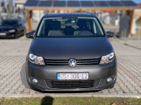 VW Touran 1,6 TDI —DSG COMFORTLINE / 7 SJ. / REG 12/24