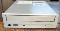 Retro optički uređaj CD-ROM CD TEAC CD-540E CD540E