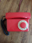 Vintage veći crveni telefon