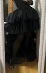 Crna svečana haljina , kraća naprijed, duža iza