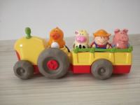 Traktor s prikolicom i životinjama SVIRA