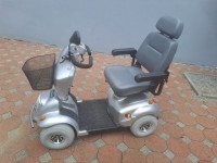 Invalidsko elektricno vozilo
