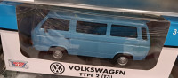 Maketa metalna automobil Volkswagen Type 2 (T3) Van Blue 1/24 1:24