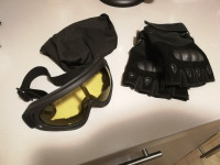 Motorističke naočale, rukavice i podkapa