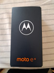 Motorola E13 64GB crna