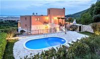 Fantastična vila s 2 bazena u blizini Splita