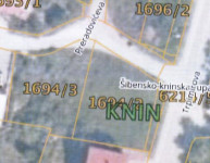 Građevinsko zemljište, Knin, 1087 m2
