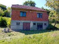 Kuća sa dvorištem i pašnjakom, Šemnica 3781 m2