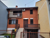 Kuća: Osijek, 225.00 m2 + kuća u dvorištu 35m2