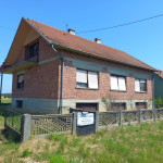 Kuća s pomoćnim gospodarskim objektom: Narta, 188.00 m2