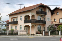 Kuća: Zagreb (Blato), 500.00 m2