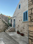 Prodaja obnovljene kamene kuće na odličnoj poziciji, Korčula