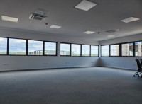 Poslovni prostor: Zabok, uredski, 150 m2