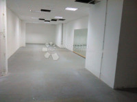 poslovno skladišni prostor 442,90 m² blizu centra grada