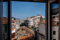 Prodaja, Dubrovnik, kamena kuća u staroj jezgri