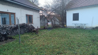 Slunj-Nikšić,Prodaju se dvije kuće na parceli od 1234 m2