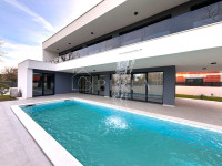 ZATON - NIN, luksuzna vila s bazenom kao oaza mira i opuštanja!!