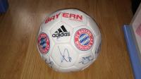Original nogometna lopta od Fc Bayern Munchen sa potpisom svih igraca