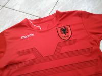 Dres nogometne reprezentacije Albanije
