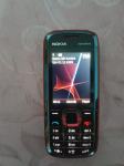 Nokia 5130 kao nova radi na 091 i 092,sa punjačem