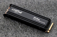 PS5 1TB SSD: Crucial P5 Plus s heatsinkom