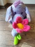 Plišani slon sa cvijetom / Horton
