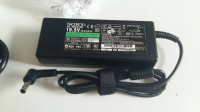 Orginalni punjač za laptop Sony 19.5V 4.7A 90W