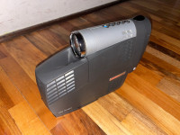 Compaq iPaq mini projektor, slabo korišten, komplet, DVI/VGA