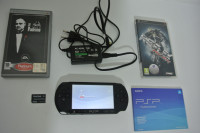Sony playstation portable PSP-E1004,potpuno ispravno,2 igrice,kartica