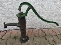 Pumpa za vodu stara gusana