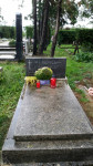 grob na groblju Viktorovac - SISAK