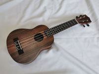 Flight NUS200 NA Sopran ukulele s torbom