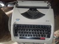 Mehanička mašina za pisanje OPTIMA