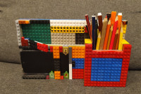 stalak za olovke Lego