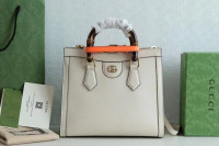 GUCCI

White Leather Small Diana Tote Bag