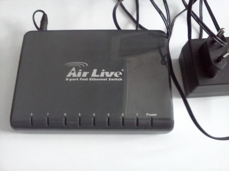 Fast Ethernet on Fast Ethernet Switch 8 Port Air Live Model Live Fshi8ps V3