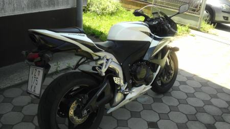 Honda CBR 600rr 600 cm3