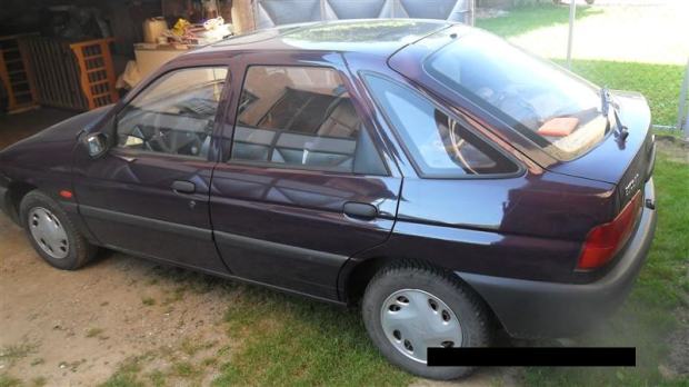 Ford Escort 1.3i CLUB