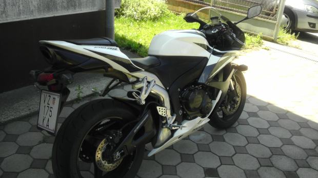 Honda CBR 600rr 600 cm3