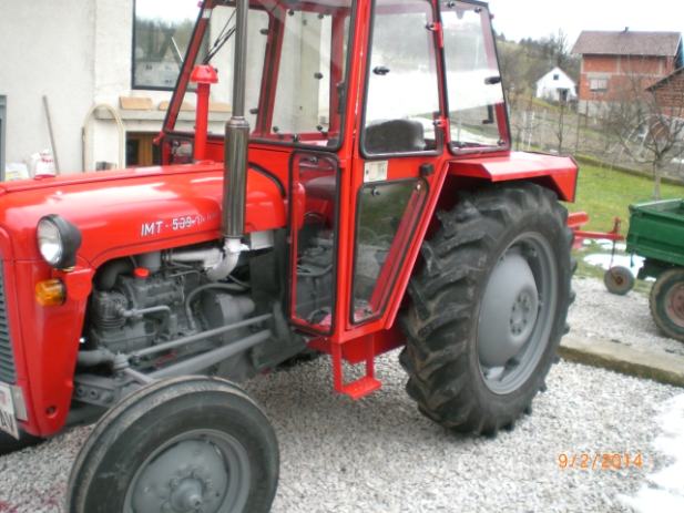 Njuškalo traktori 4x4