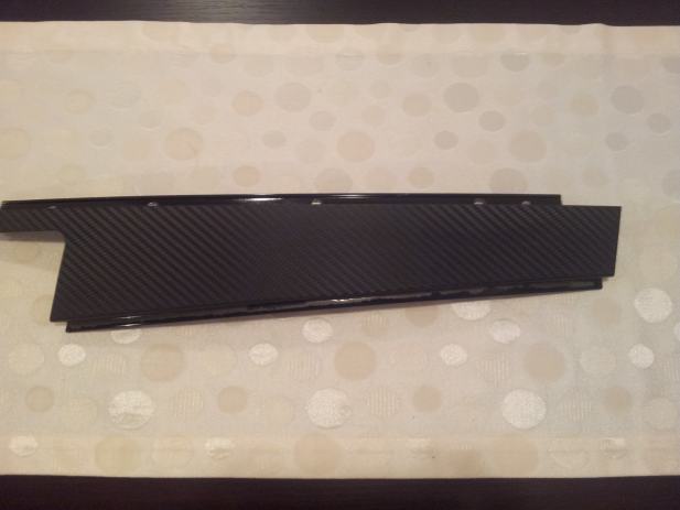 BMW E 90  KARBON LAJSNE