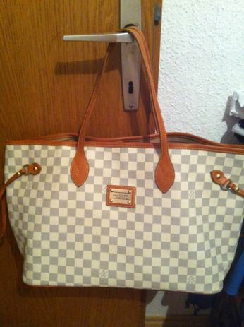 buy louis vuitton clutches online buy louis vuitton clutches online