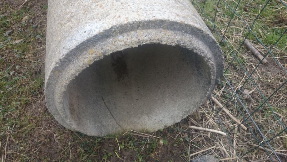 Betonske cijevi fi 40
