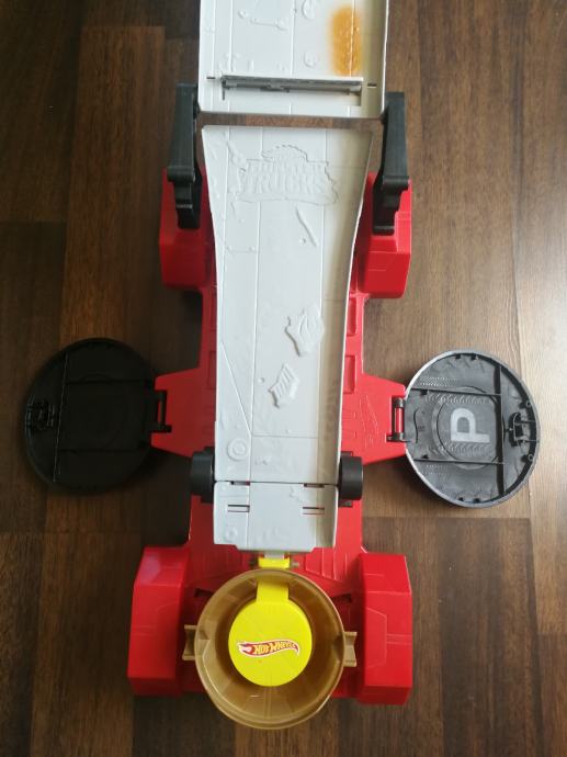 Hot Wheels Monster Truck Pista