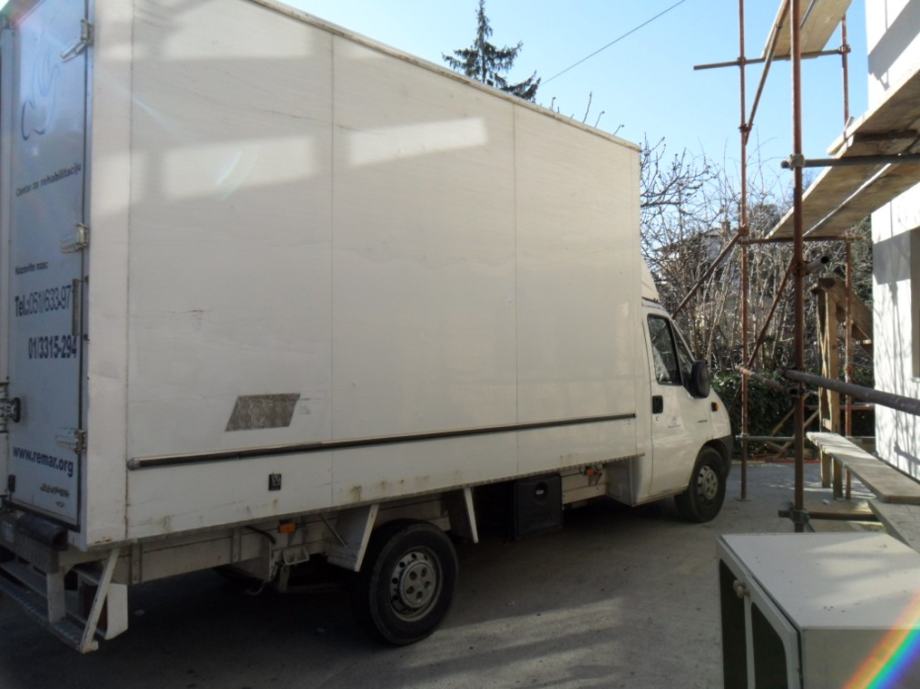 Odvoz starog namještaja reto