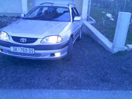 Used Toyota Avensis 2002
