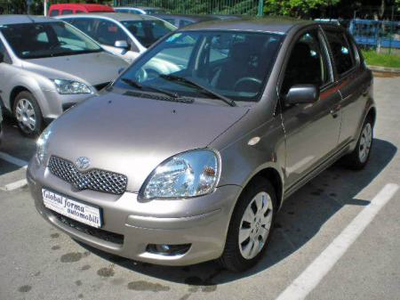 Used Toyota Yaris 2004